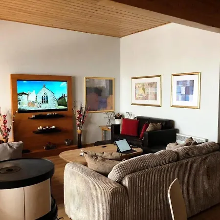 Appartement Le Chateau De Crans - Maeva *