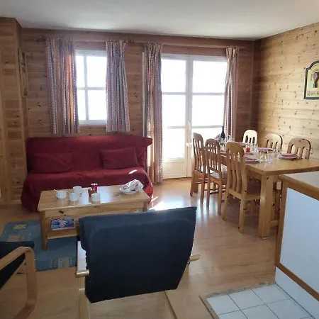 Appartement Le Chateau De Crans - Maeva Flaine